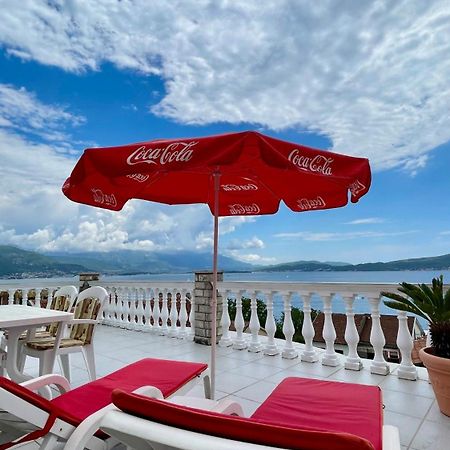 Aparthotel Family House With Pool & Sea View Bijela Exterior foto