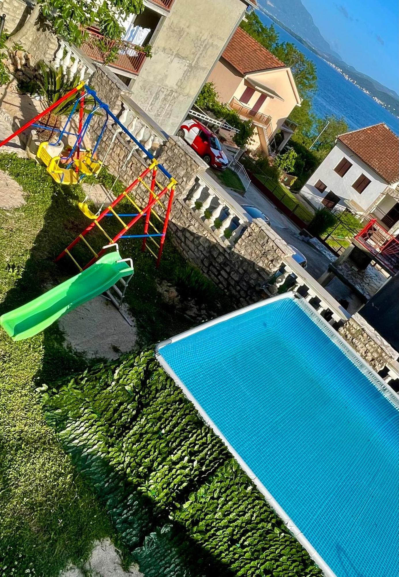 Aparthotel Family House With Pool & Sea View Bijela Exterior foto