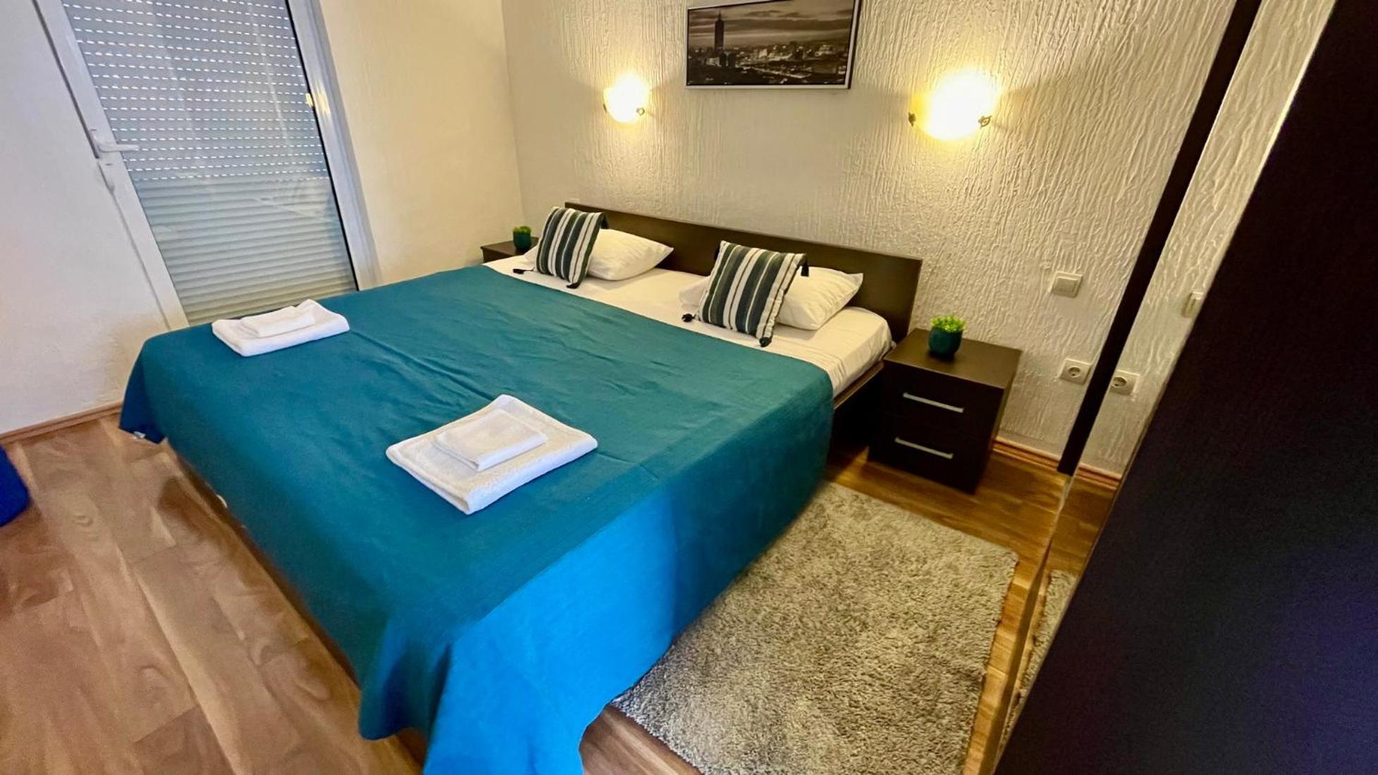 Aparthotel Family House With Pool & Sea View Bijela Exterior foto