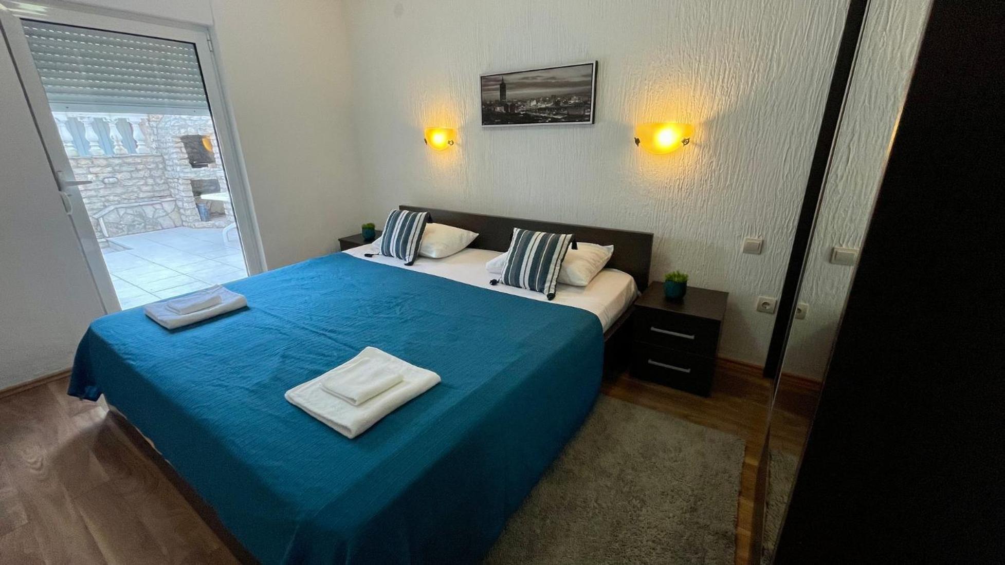 Aparthotel Family House With Pool & Sea View Bijela Exterior foto